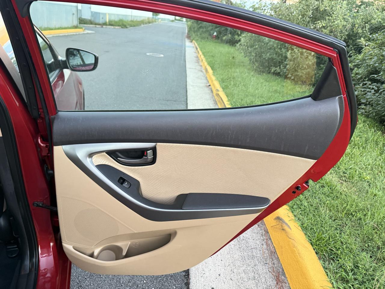 Hyundai Elantra 4dr Sdn Auto GLS PZEV (Ulsan Plant) *Ltd Avail* 2013