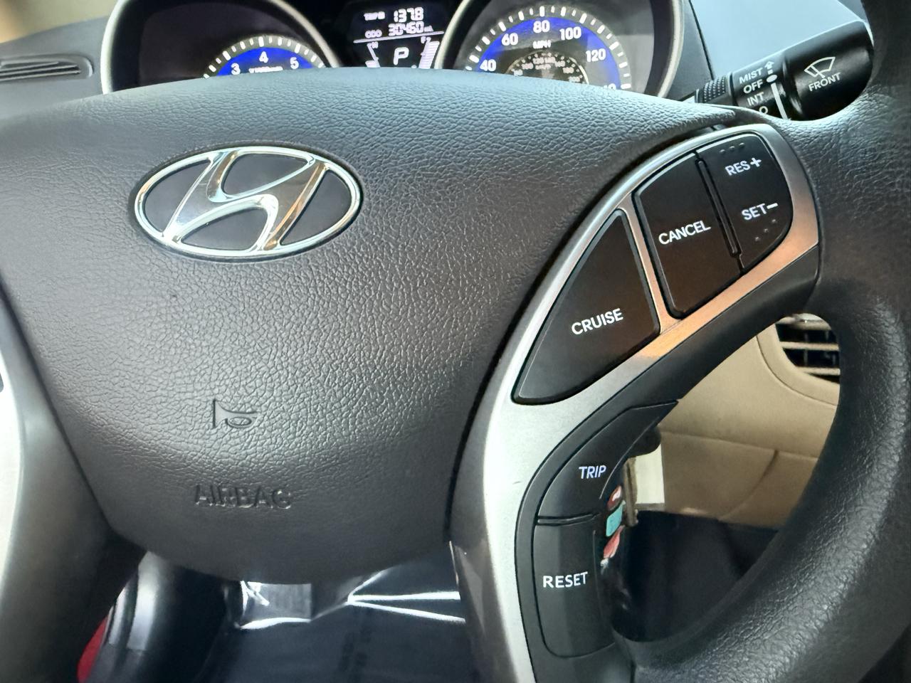 Hyundai Elantra 4dr Sdn Auto GLS PZEV (Ulsan Plant) *Ltd Avail* 2013