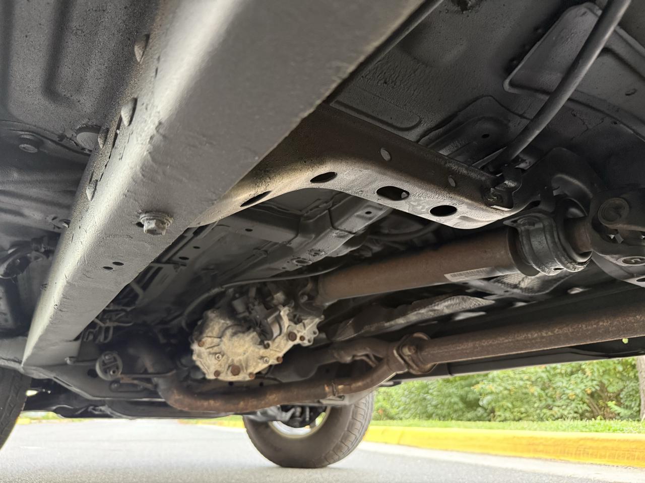 Toyota Tacoma 4WD Double LB V6 AT (Natl) 2010