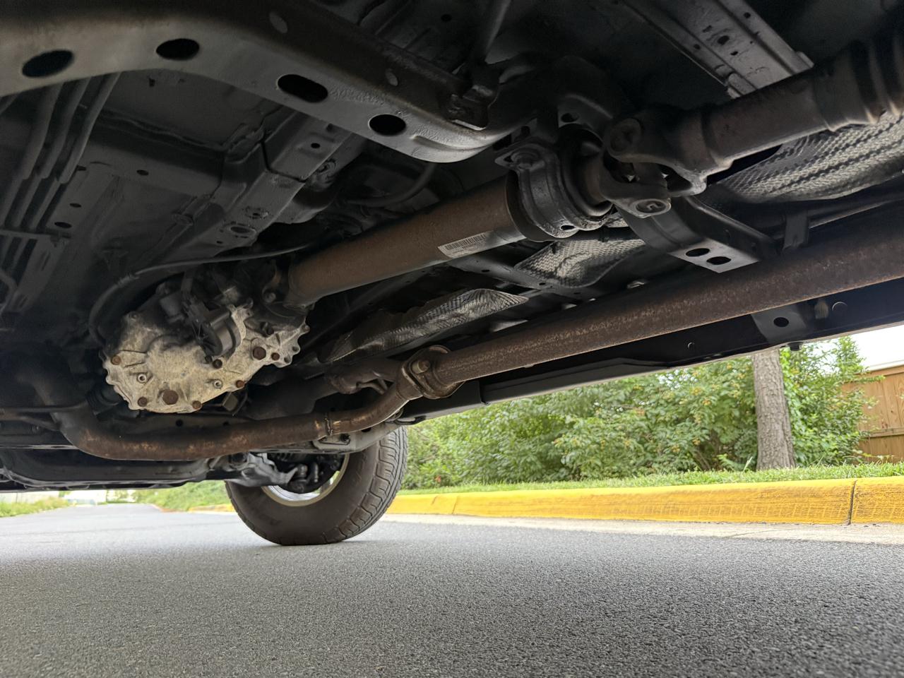 Toyota Tacoma 4WD Double LB V6 AT (Natl) 2010