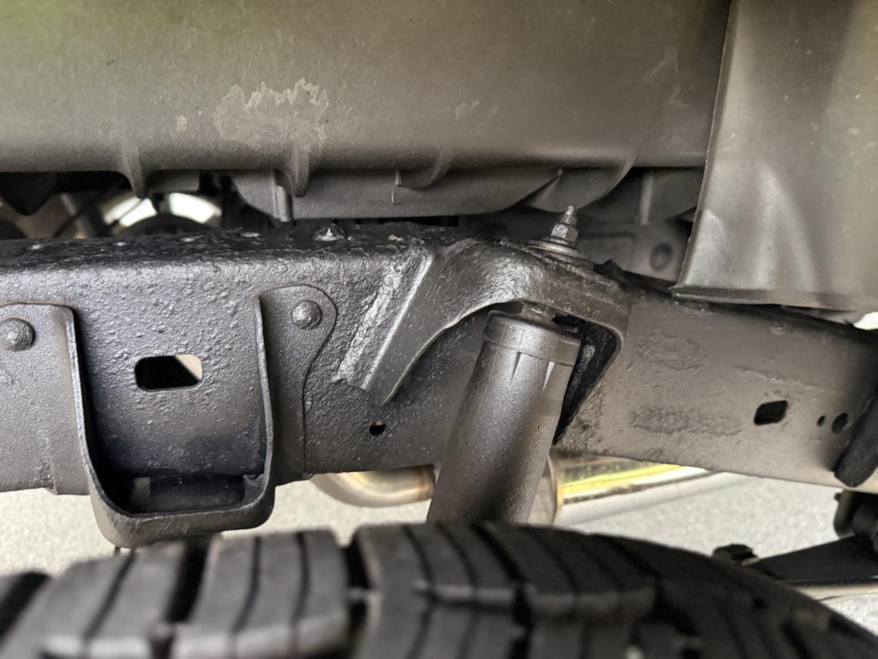 Toyota Tacoma 4WD Double LB V6 AT (Natl) 2010