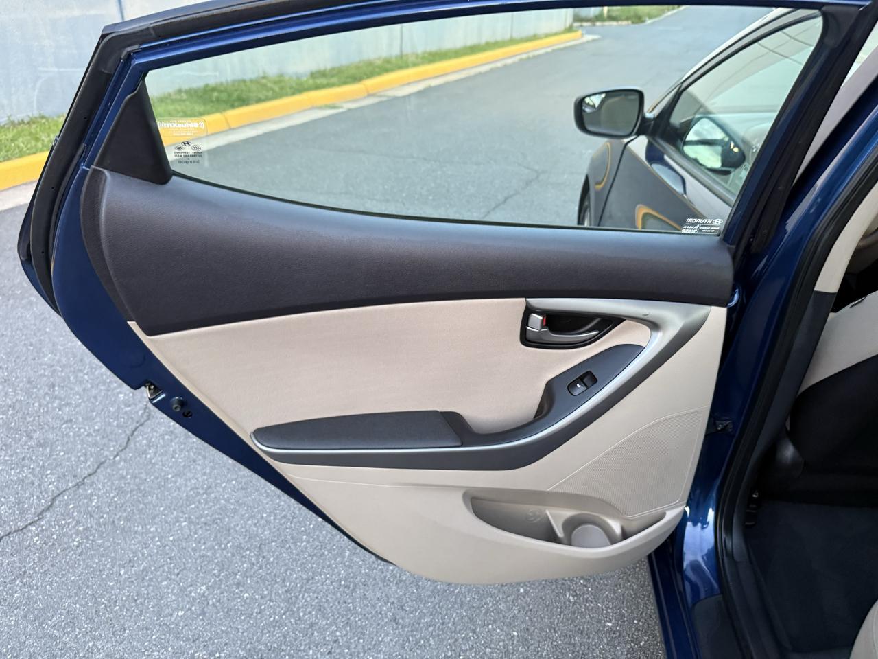 Hyundai Elantra 4dr Sdn Auto SE (Alabama Plant) 2015