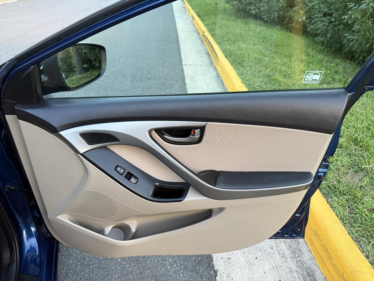 Hyundai Elantra 4dr Sdn Auto SE (Alabama Plant) 2015