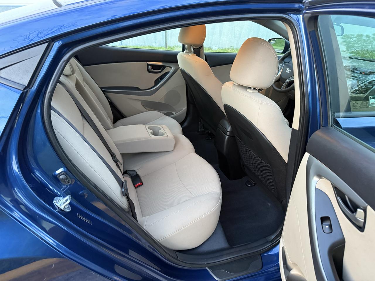 Hyundai Elantra 4dr Sdn Auto SE (Alabama Plant) 2015