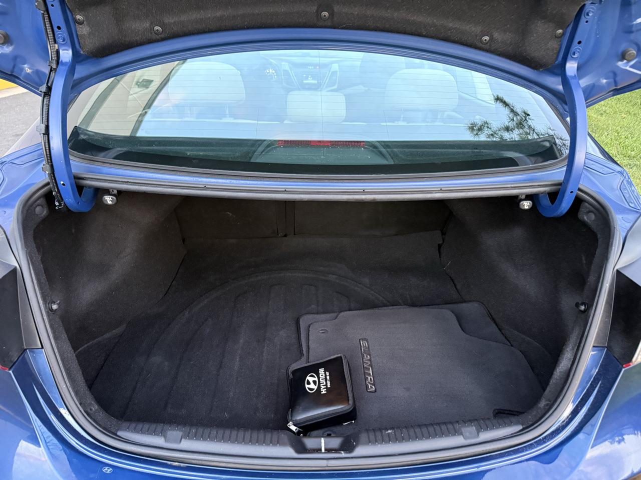 Hyundai Elantra 4dr Sdn Auto SE (Alabama Plant) 2015
