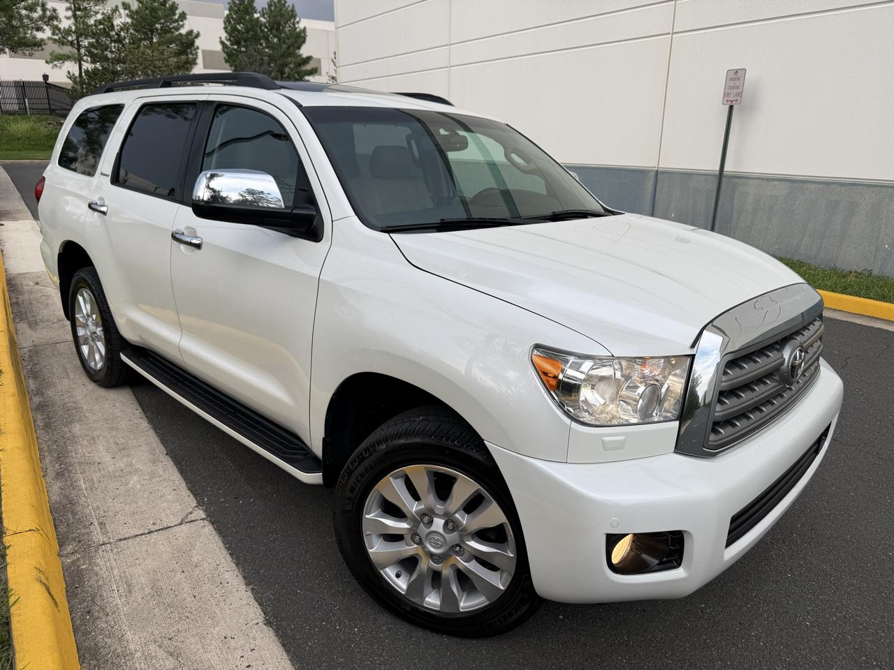 Toyota Sequoia 4WD 5.7L FFV Platinum (Natl) 2016