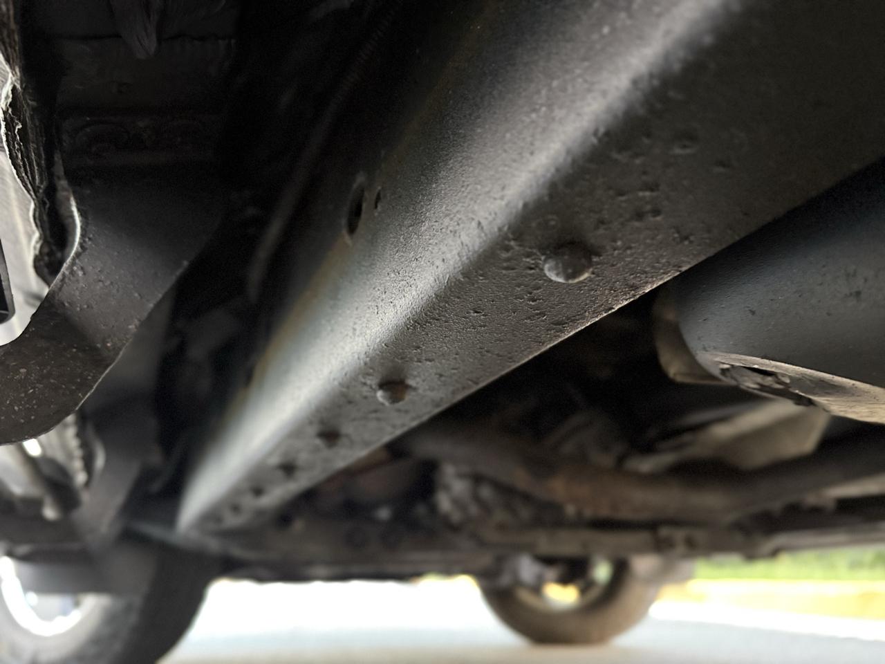 Toyota Tundra 4WD Truck Dbl 4.6L V8 6-Spd AT (Natl) 2011