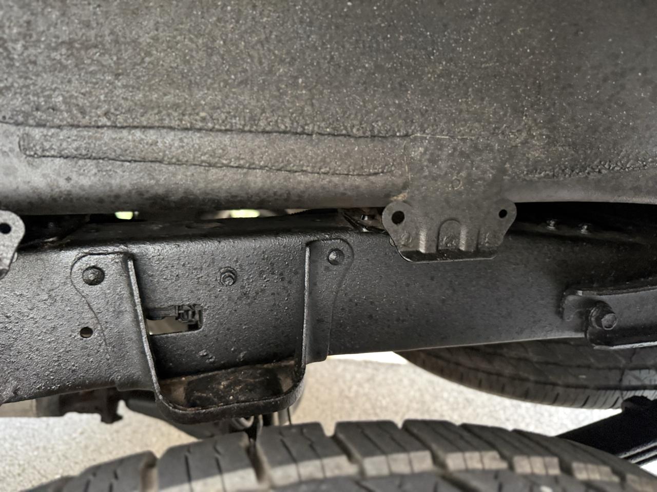 Toyota Tundra 4WD Truck Dbl 4.6L V8 6-Spd AT (Natl) 2011