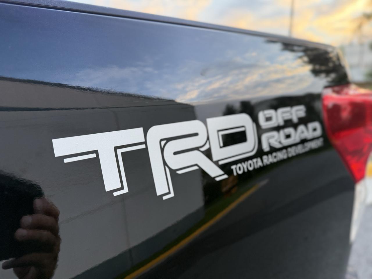 Toyota Tundra 4WD Truck Dbl 4.6L V8 6-Spd AT (Natl) 2011