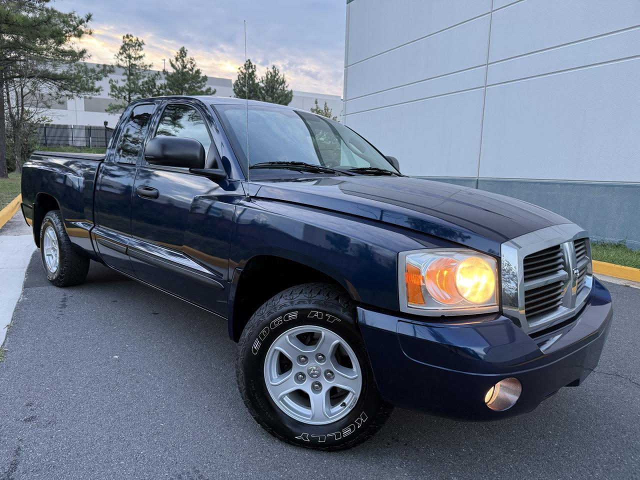 Dodge Dakota 4WD Club Cab 131" SLT 2007