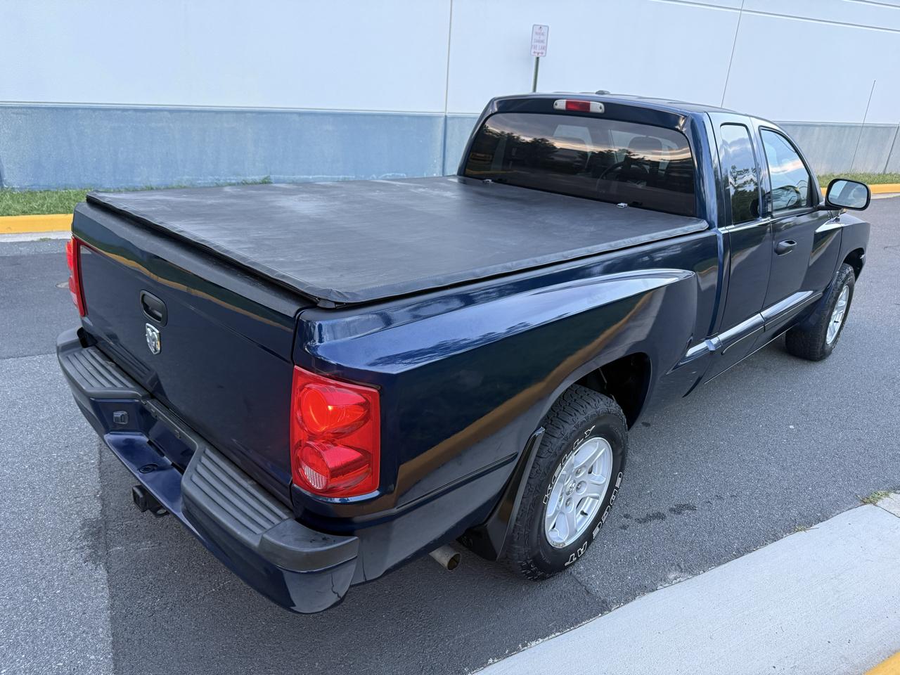 Dodge Dakota 4WD Club Cab 131" SLT 2007