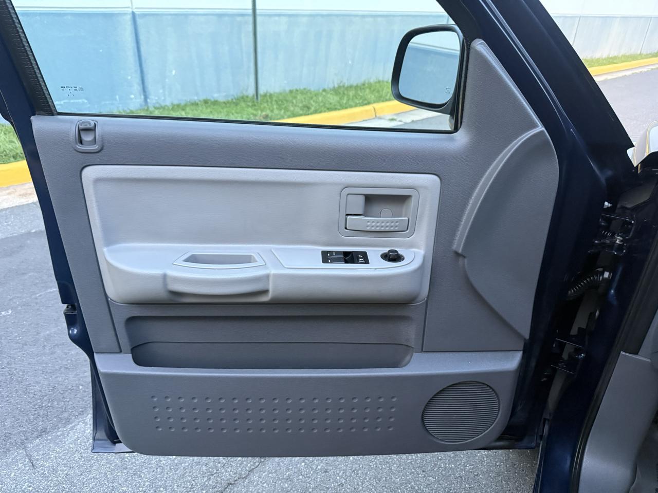 Dodge Dakota 4WD Club Cab 131" SLT 2007
