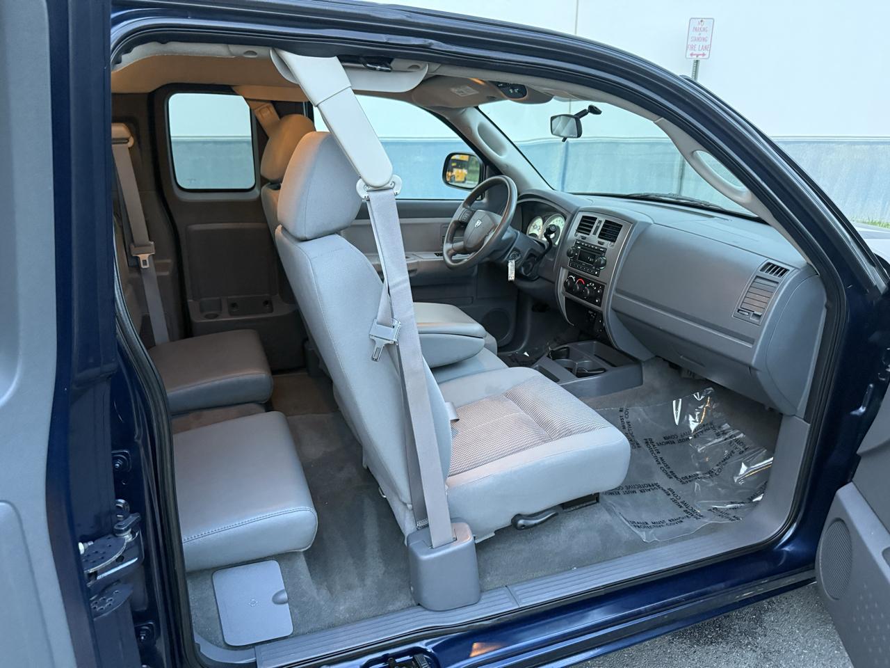 Dodge Dakota 4WD Club Cab 131" SLT 2007