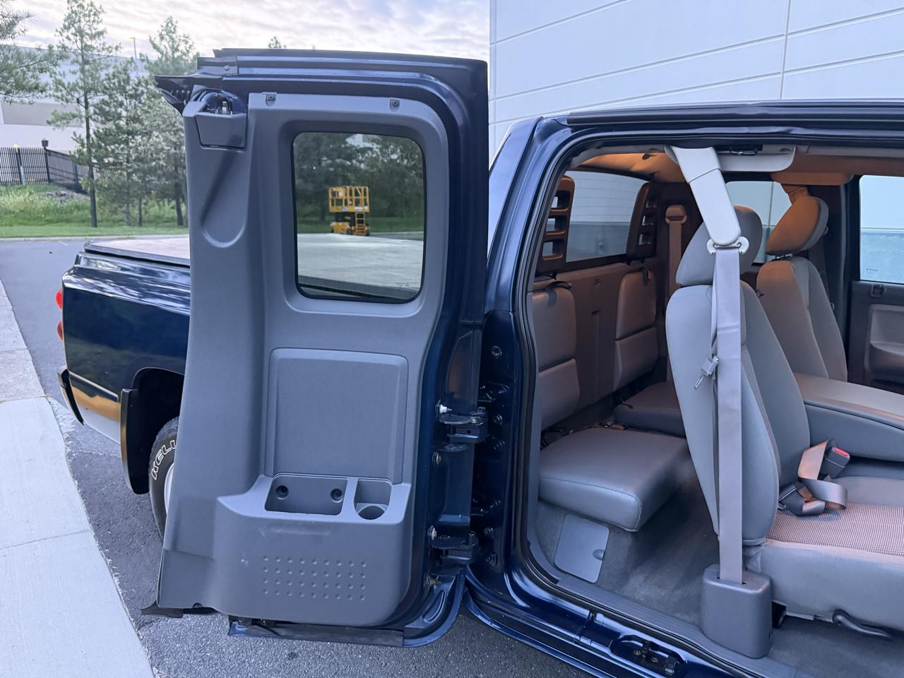 Dodge Dakota 4WD Club Cab 131" SLT 2007