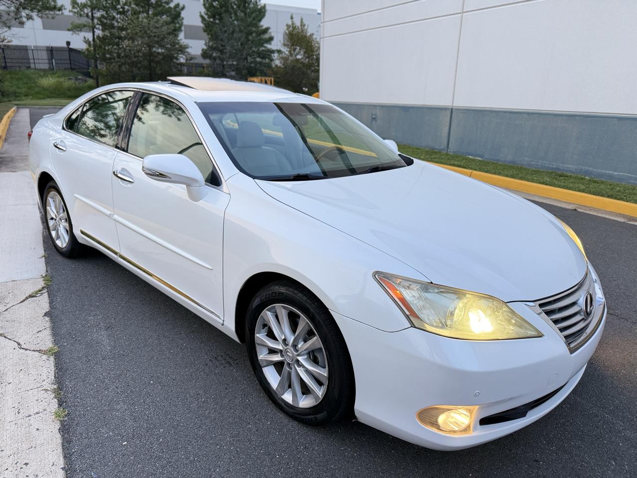 Lexus ES 350 4dr Sdn 2010