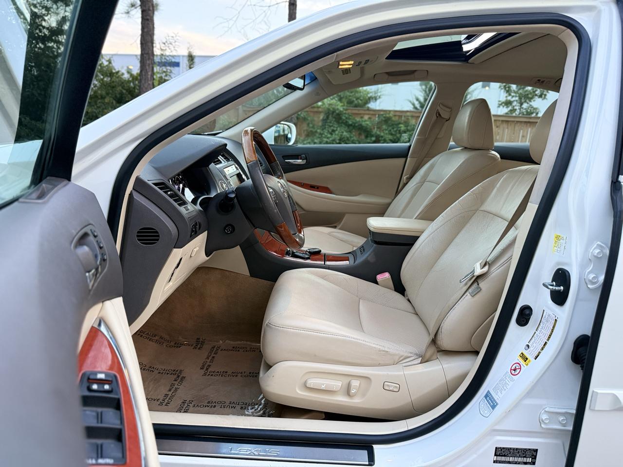 Lexus ES 350 4dr Sdn 2010