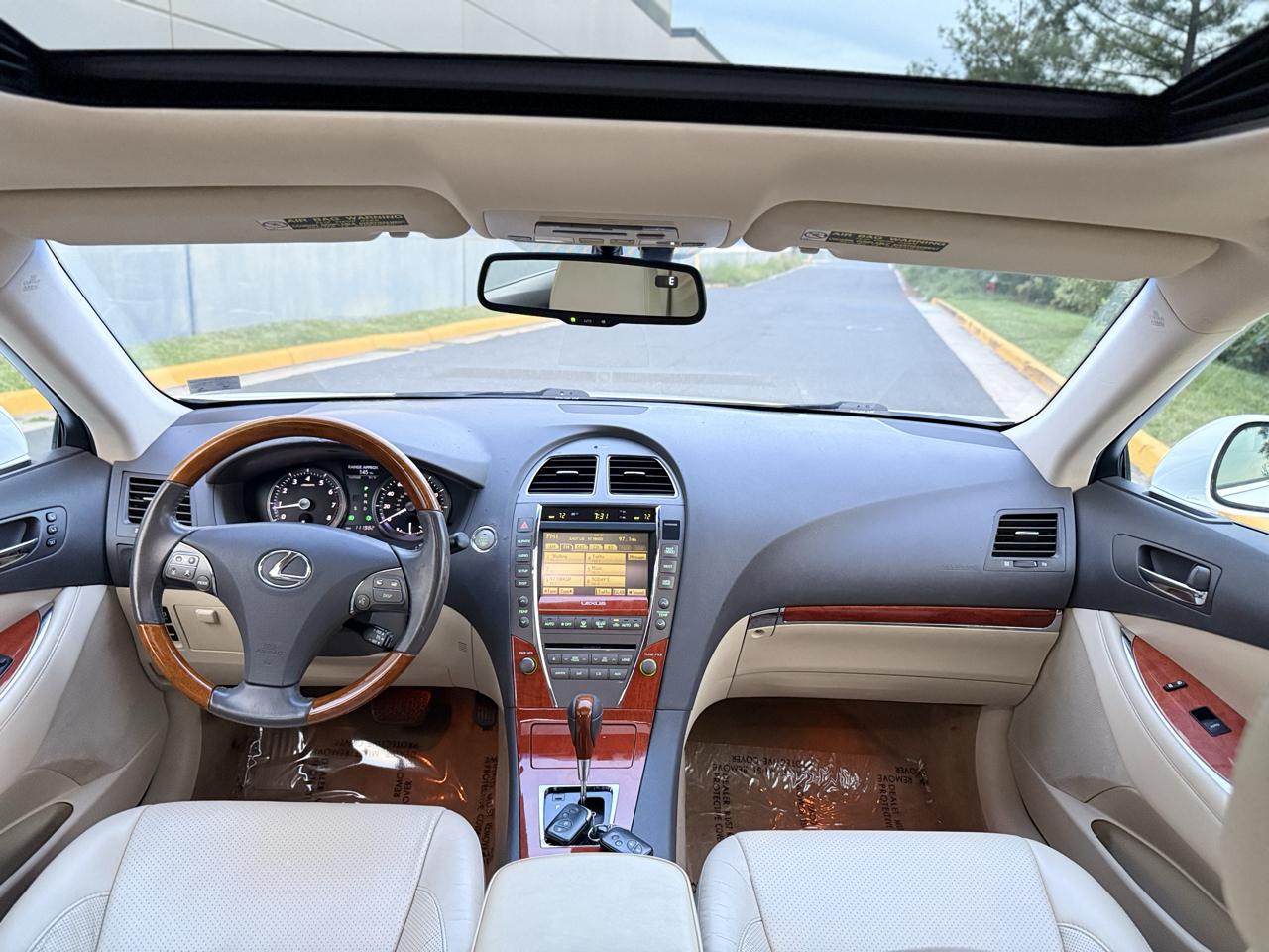 Lexus ES 350 4dr Sdn 2010
