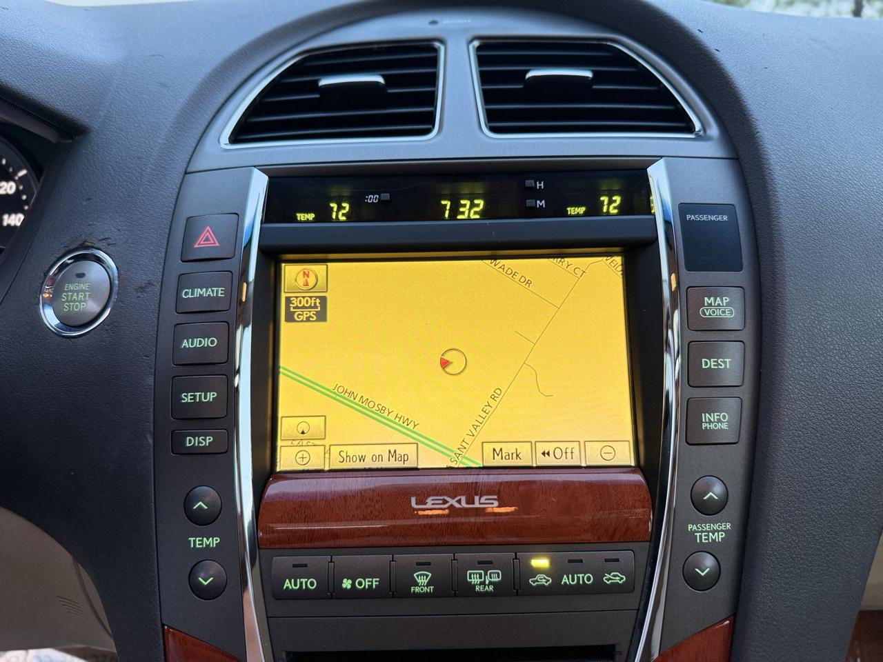 Lexus ES 350 4dr Sdn 2010