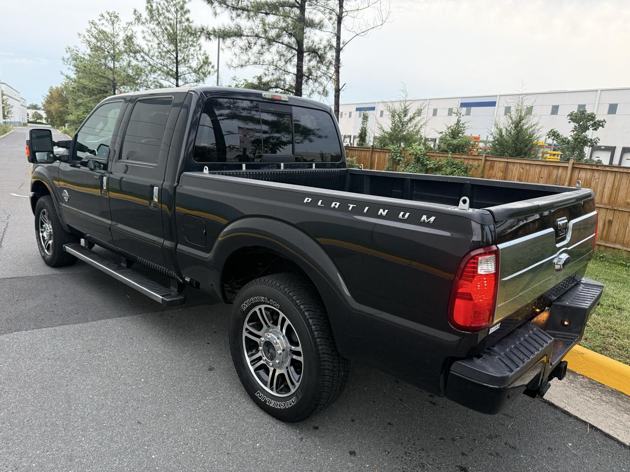 Ford Super Duty F-250 SRW 4WD Crew Cab 156" Platinum 2013