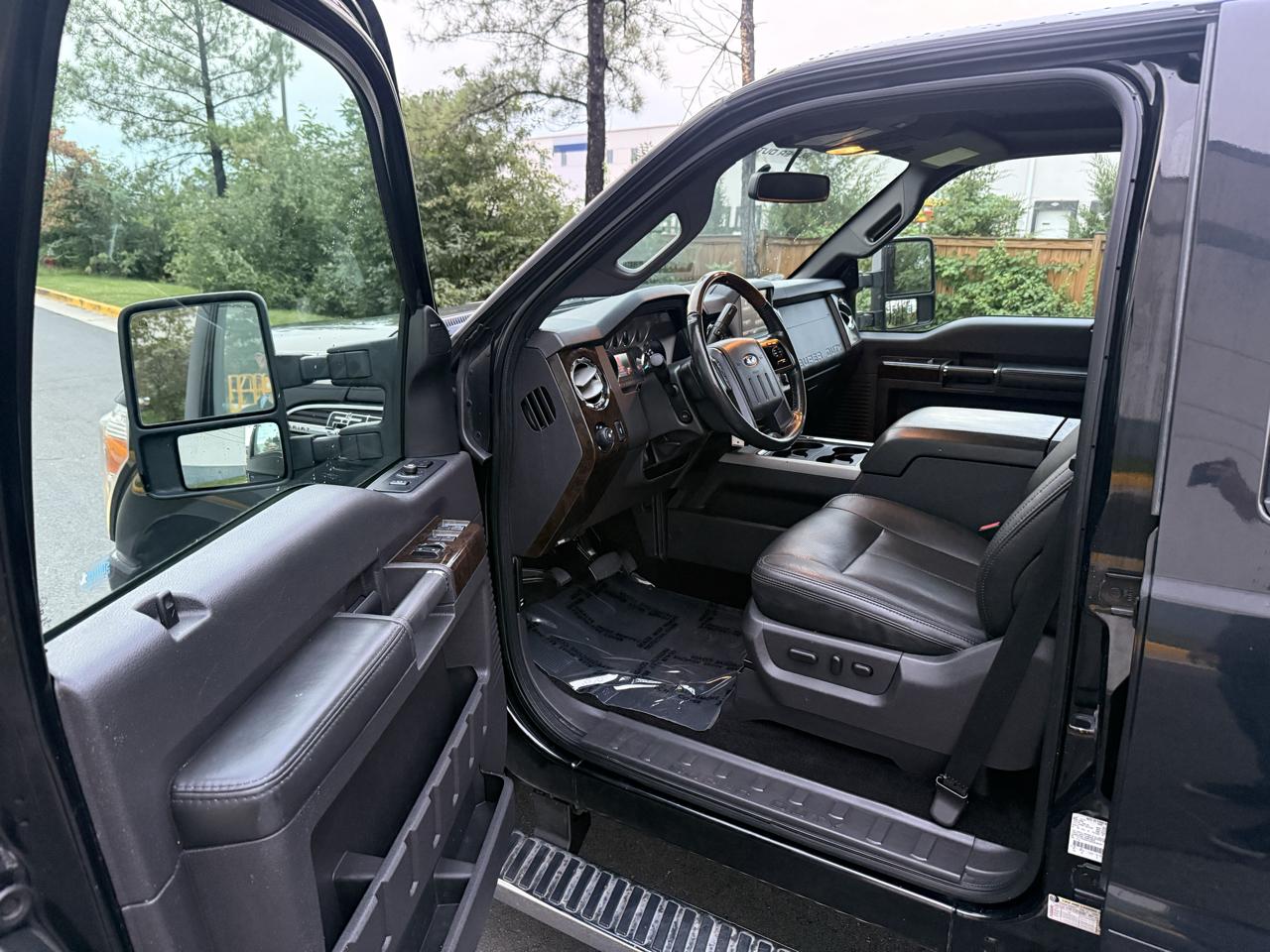 Ford Super Duty F-250 SRW 4WD Crew Cab 156" Platinum 2013
