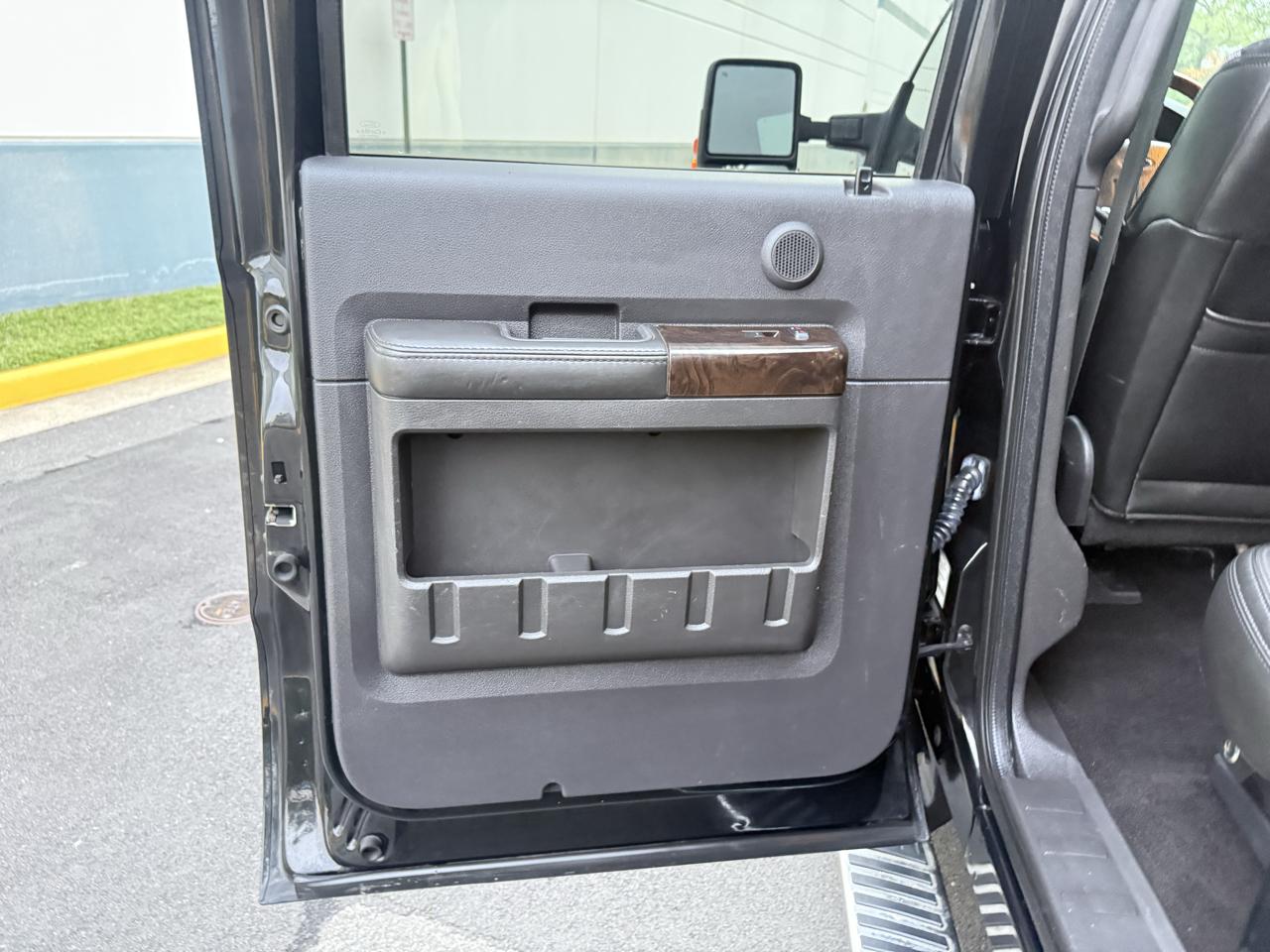 Ford Super Duty F-250 SRW 4WD Crew Cab 156" Platinum 2013