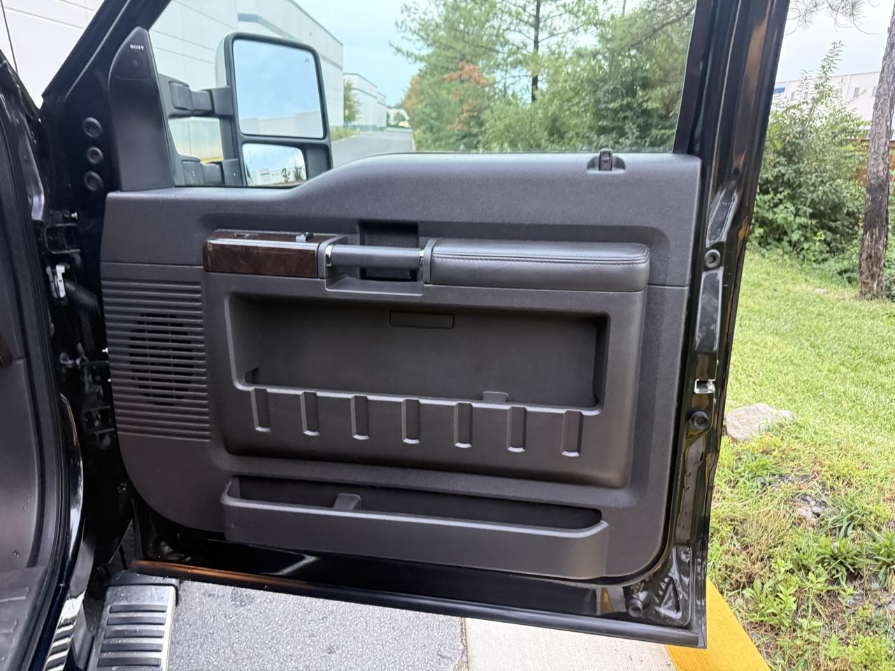 Ford Super Duty F-250 SRW 4WD Crew Cab 156" Platinum 2013