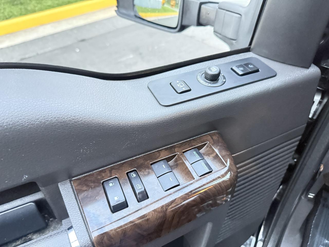 Ford Super Duty F-250 SRW 4WD Crew Cab 156" Platinum 2013
