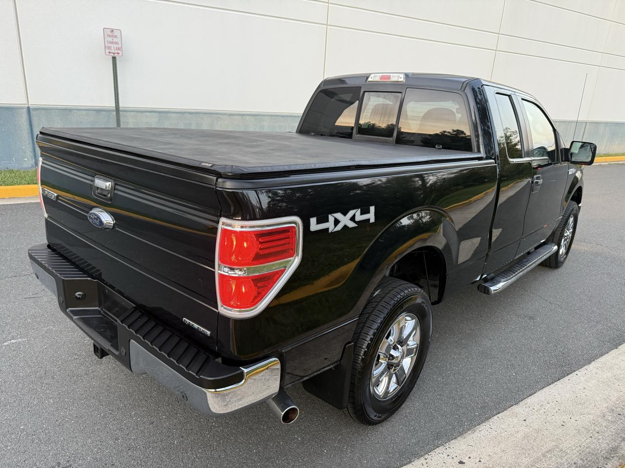 Ford F-150 4WD SuperCab 145" Lariat 2014
