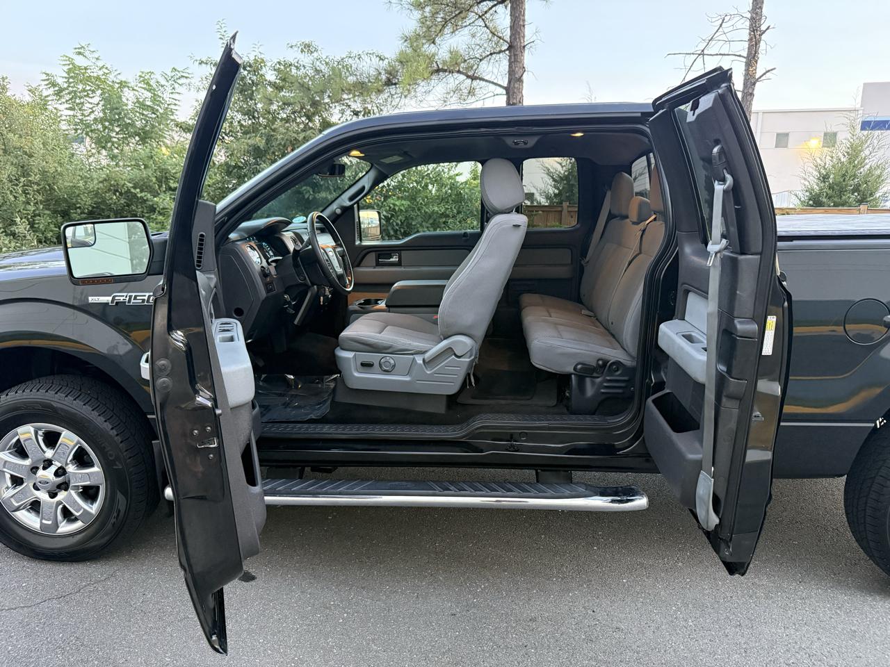 Ford F-150 4WD SuperCab 145" Lariat 2014