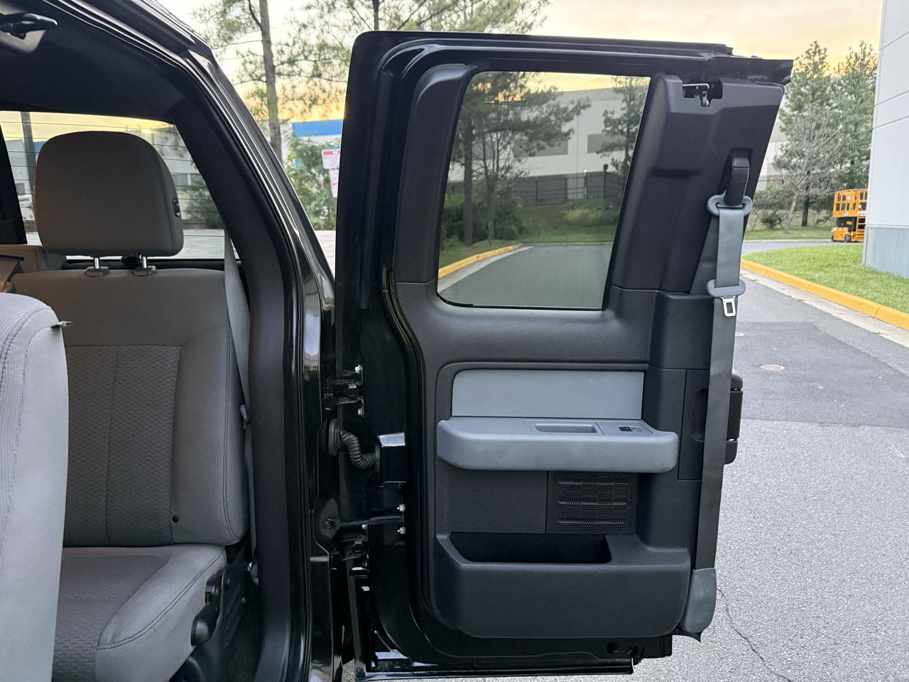 Ford F-150 4WD SuperCab 145" Lariat 2014