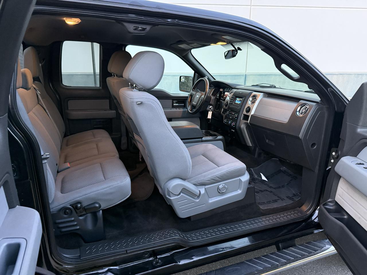Ford F-150 4WD SuperCab 145" Lariat 2014
