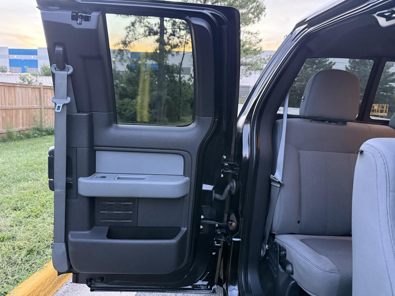 Ford F-150 4WD SuperCab 145" Lariat 2014