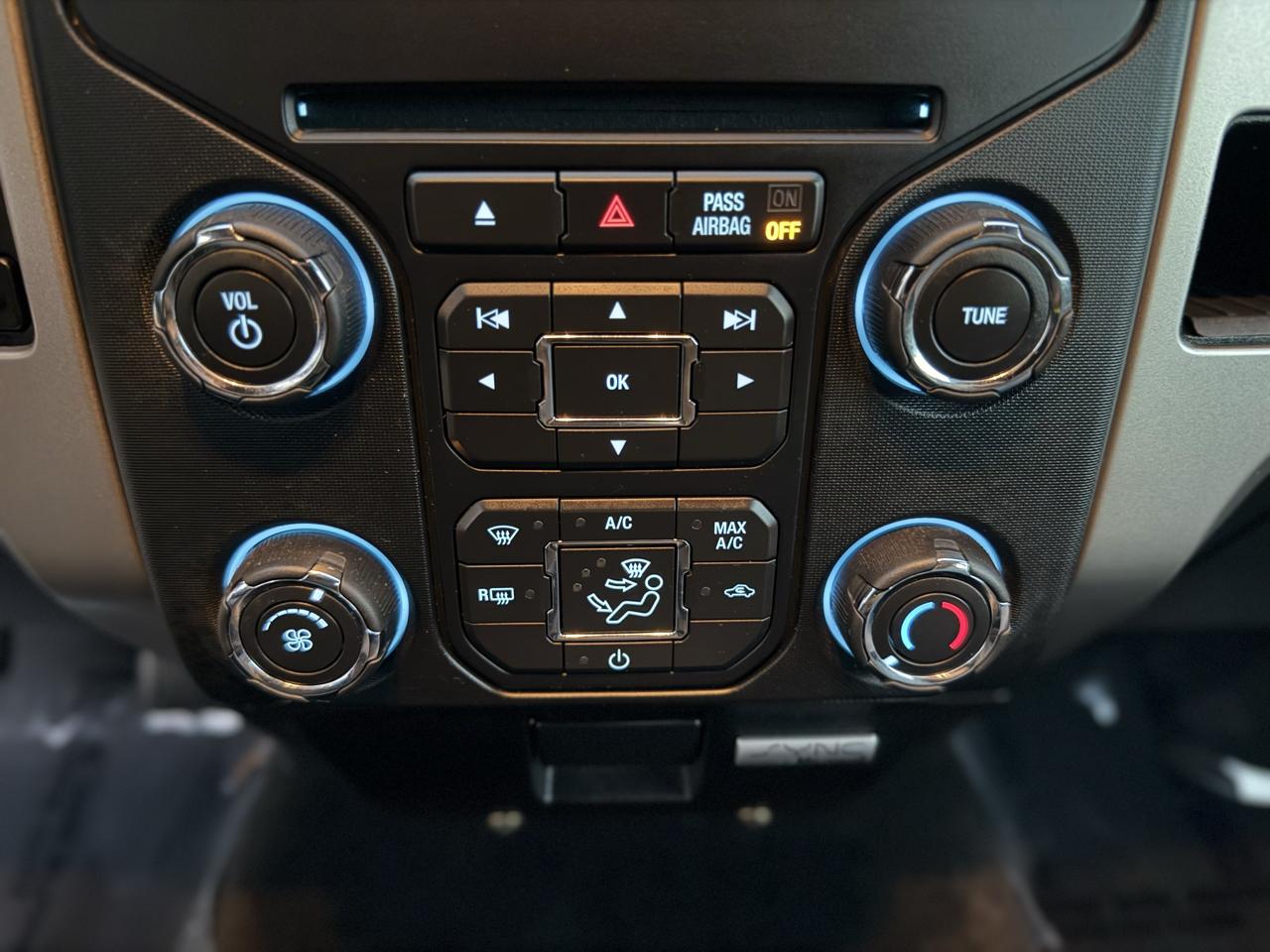 Ford F-150 4WD SuperCab 145" Lariat 2014