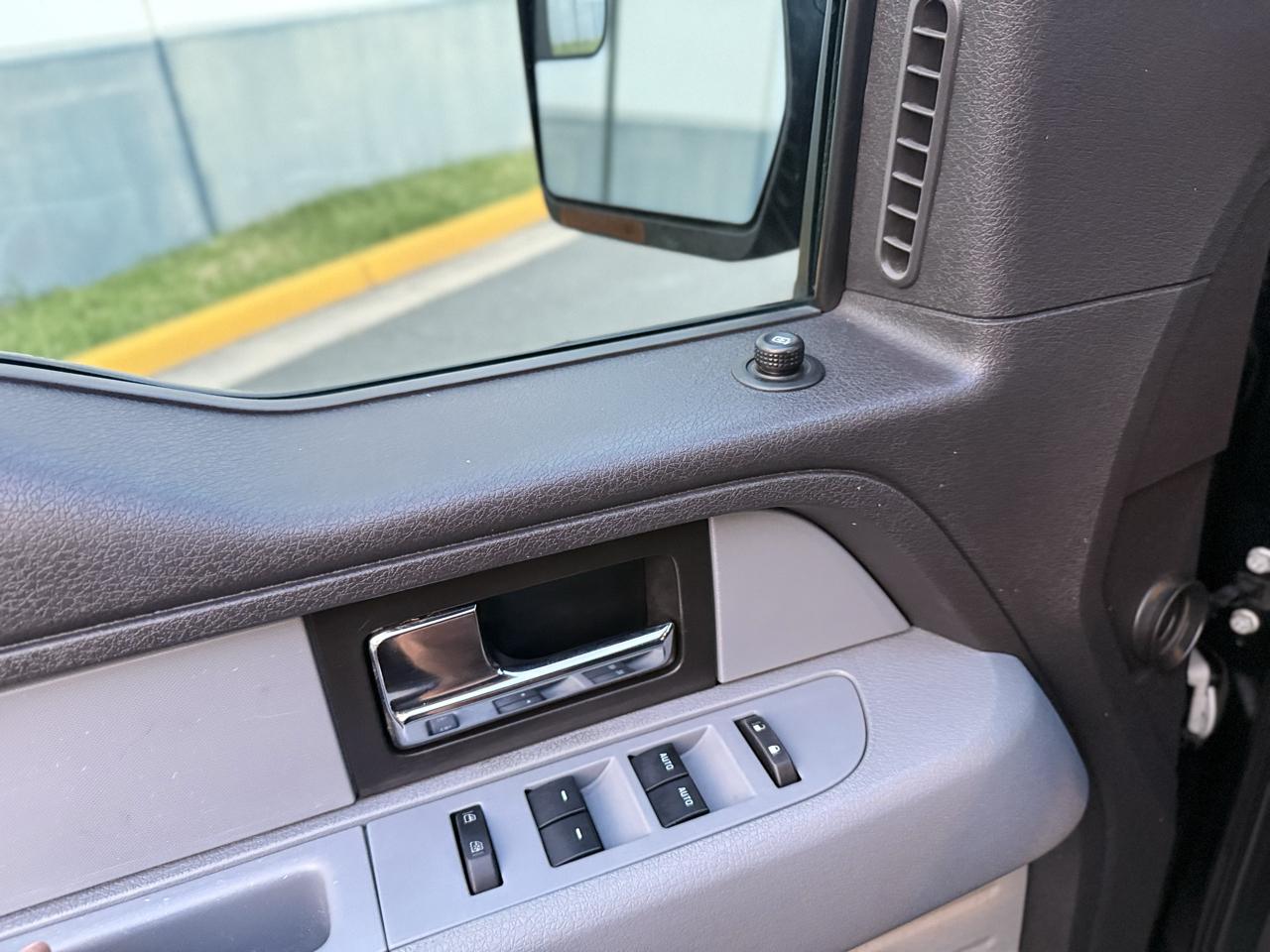 Ford F-150 4WD SuperCab 145" Lariat 2014