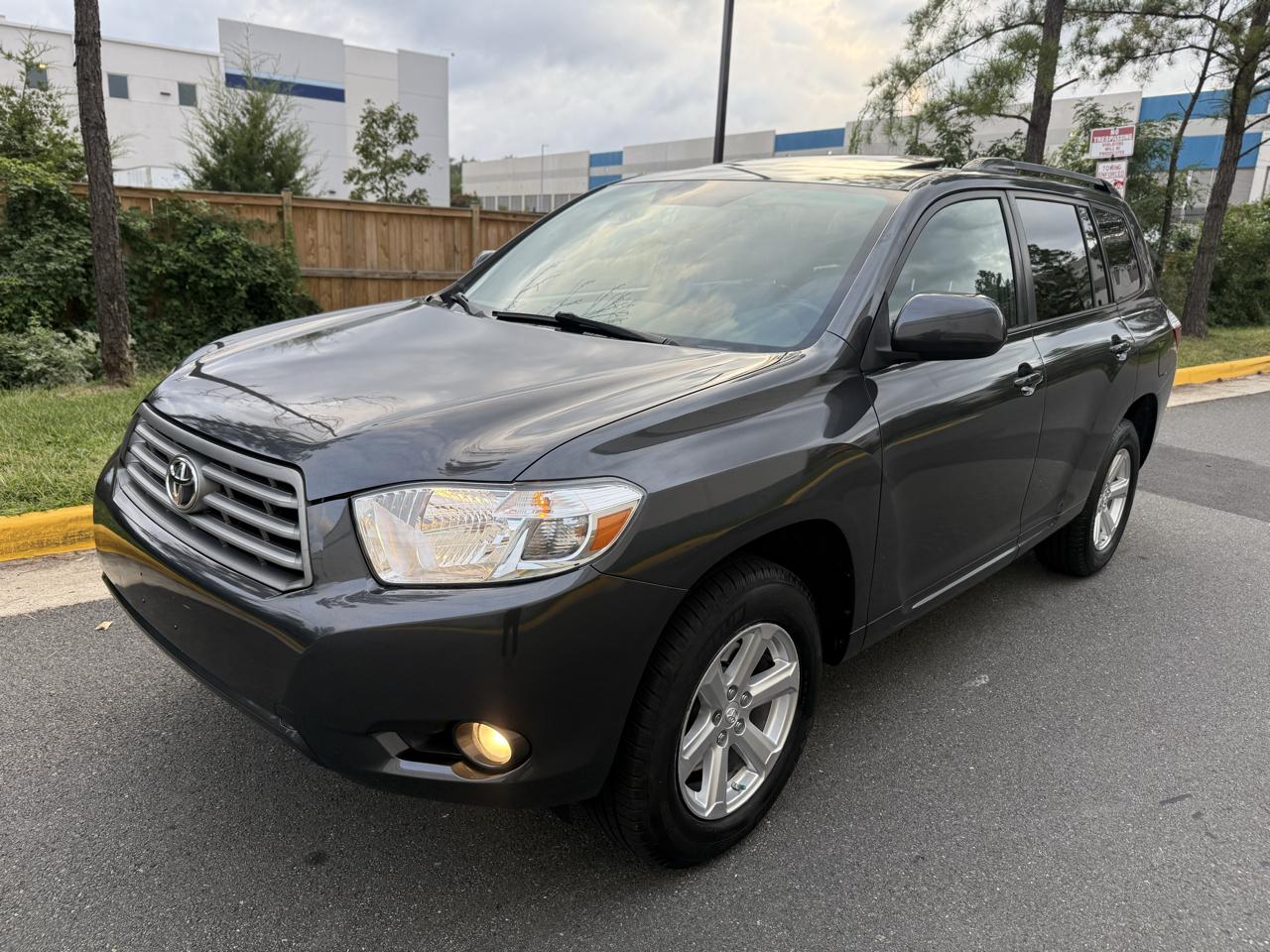 Toyota Highlander 4WD 4dr V6 SE (Natl) 2010
