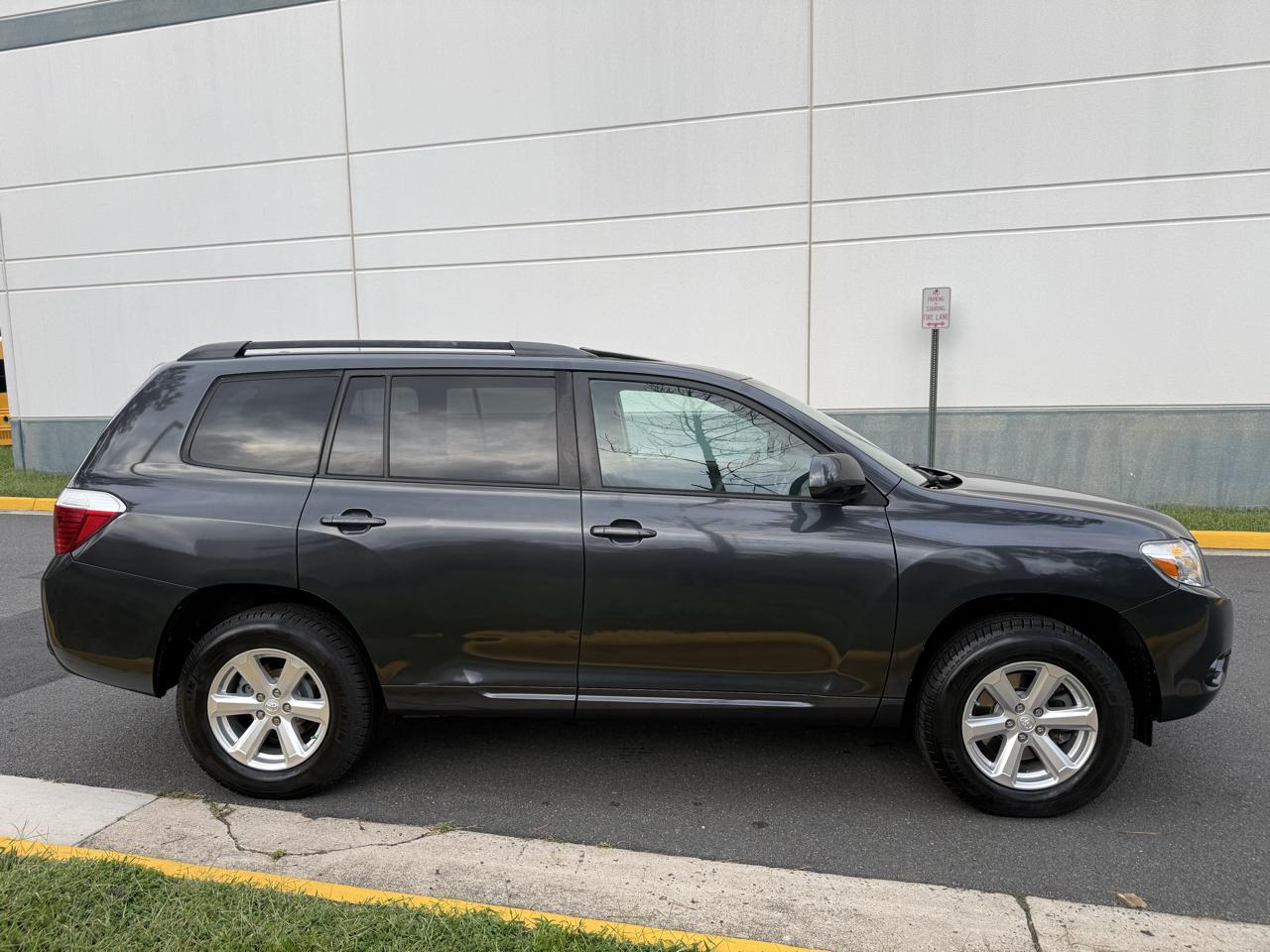 Toyota Highlander 4WD 4dr V6 SE (Natl) 2010