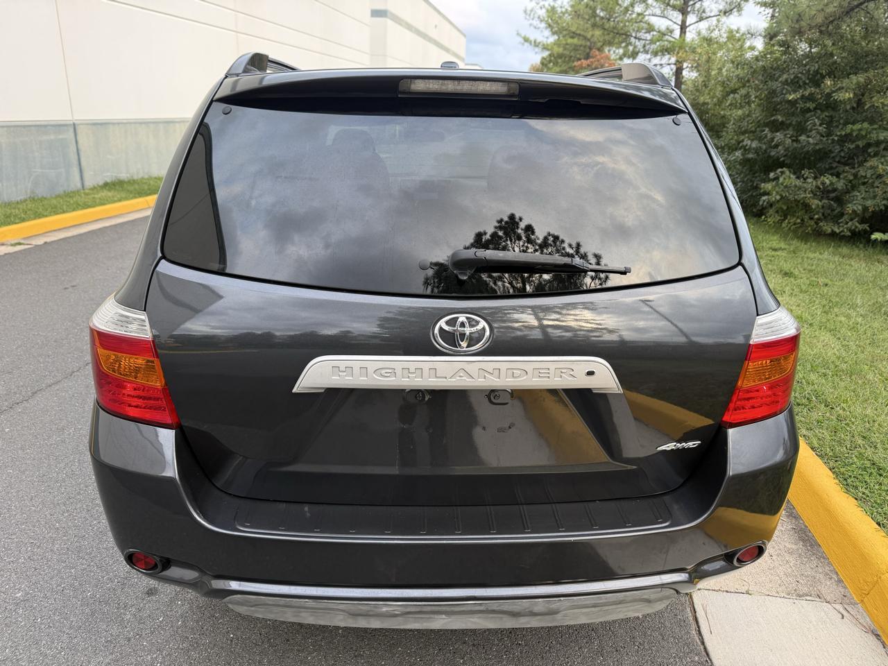 Toyota Highlander 4WD 4dr V6 SE (Natl) 2010