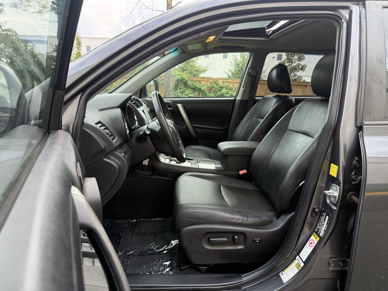 Toyota Highlander 4WD 4dr V6 SE (Natl) 2010