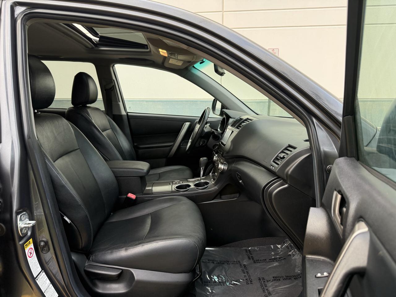 Toyota Highlander 4WD 4dr V6 SE (Natl) 2010