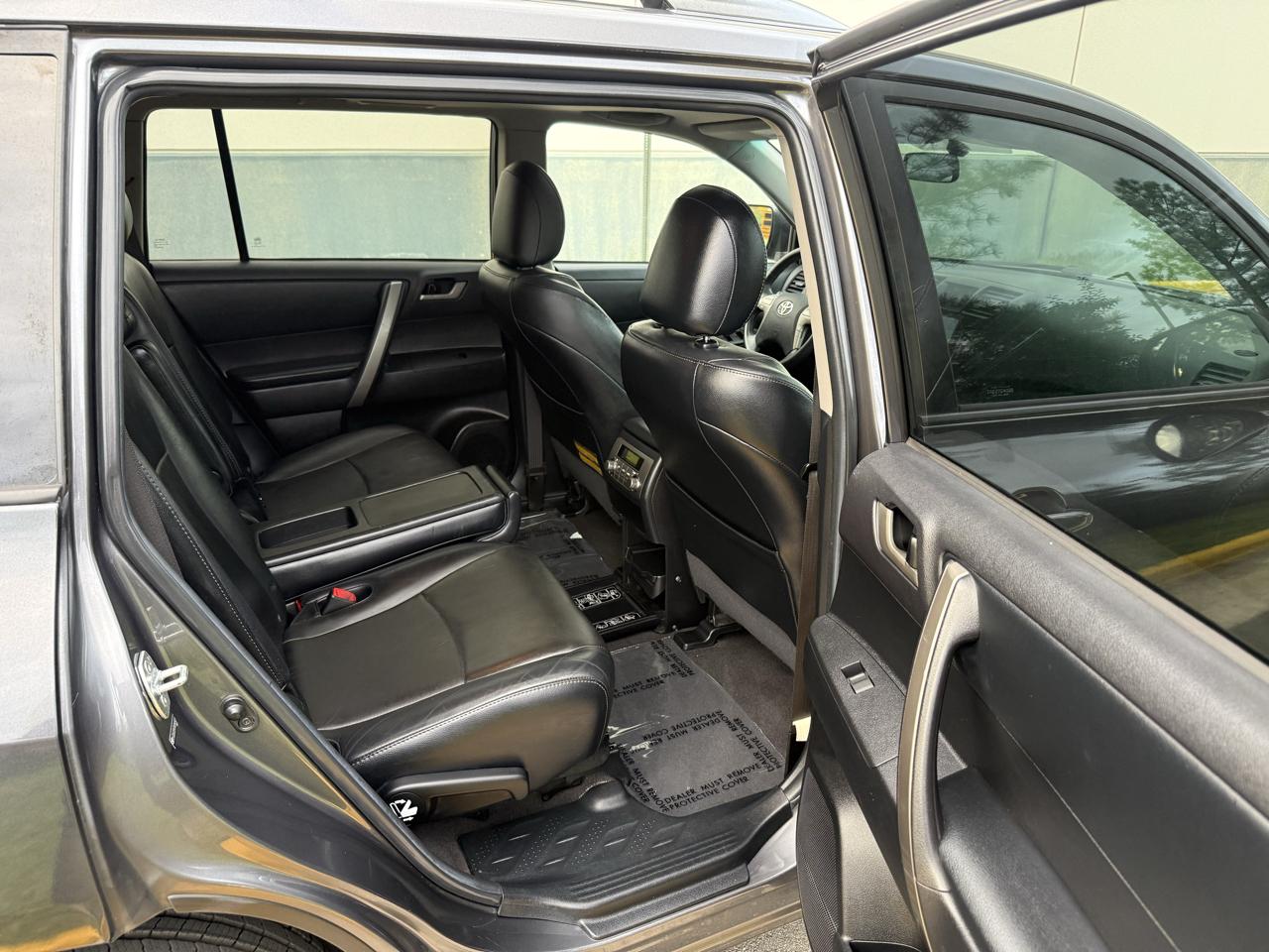 Toyota Highlander 4WD 4dr V6 SE (Natl) 2010