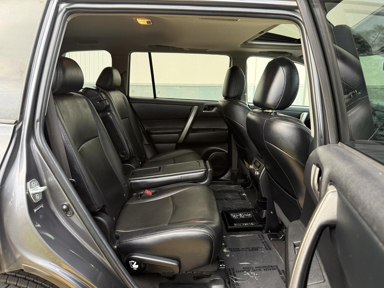 Toyota Highlander 4WD 4dr V6 SE (Natl) 2010