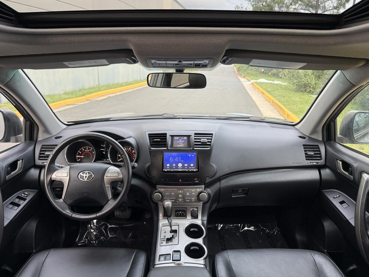 Toyota Highlander 4WD 4dr V6 SE (Natl) 2010
