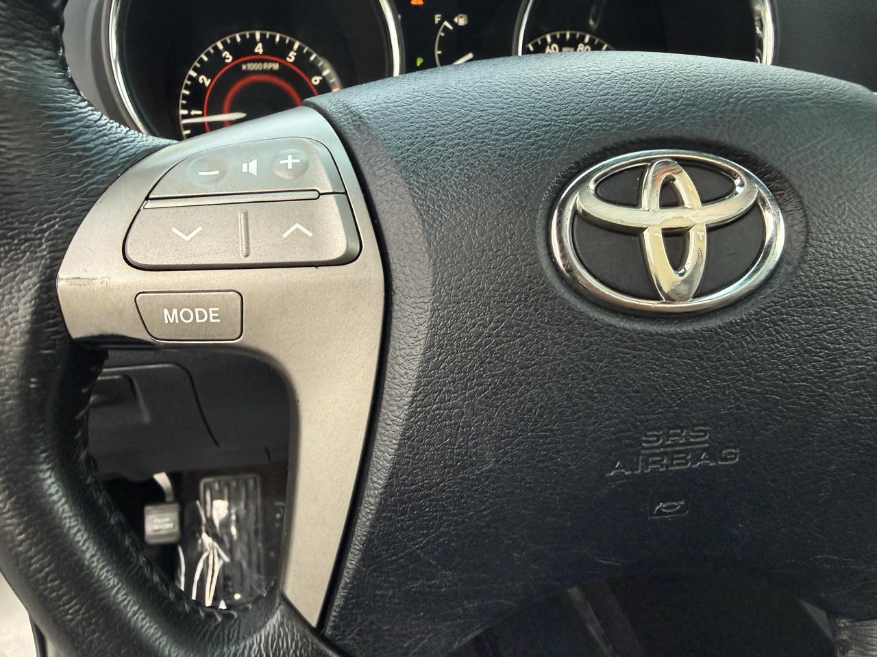 Toyota Highlander 4WD 4dr V6 SE (Natl) 2010