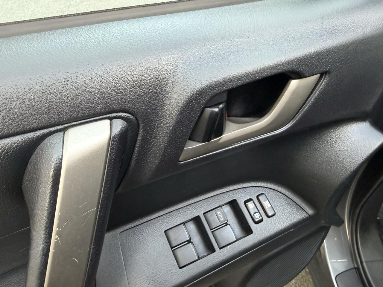 Toyota Highlander 4WD 4dr V6 SE (Natl) 2010