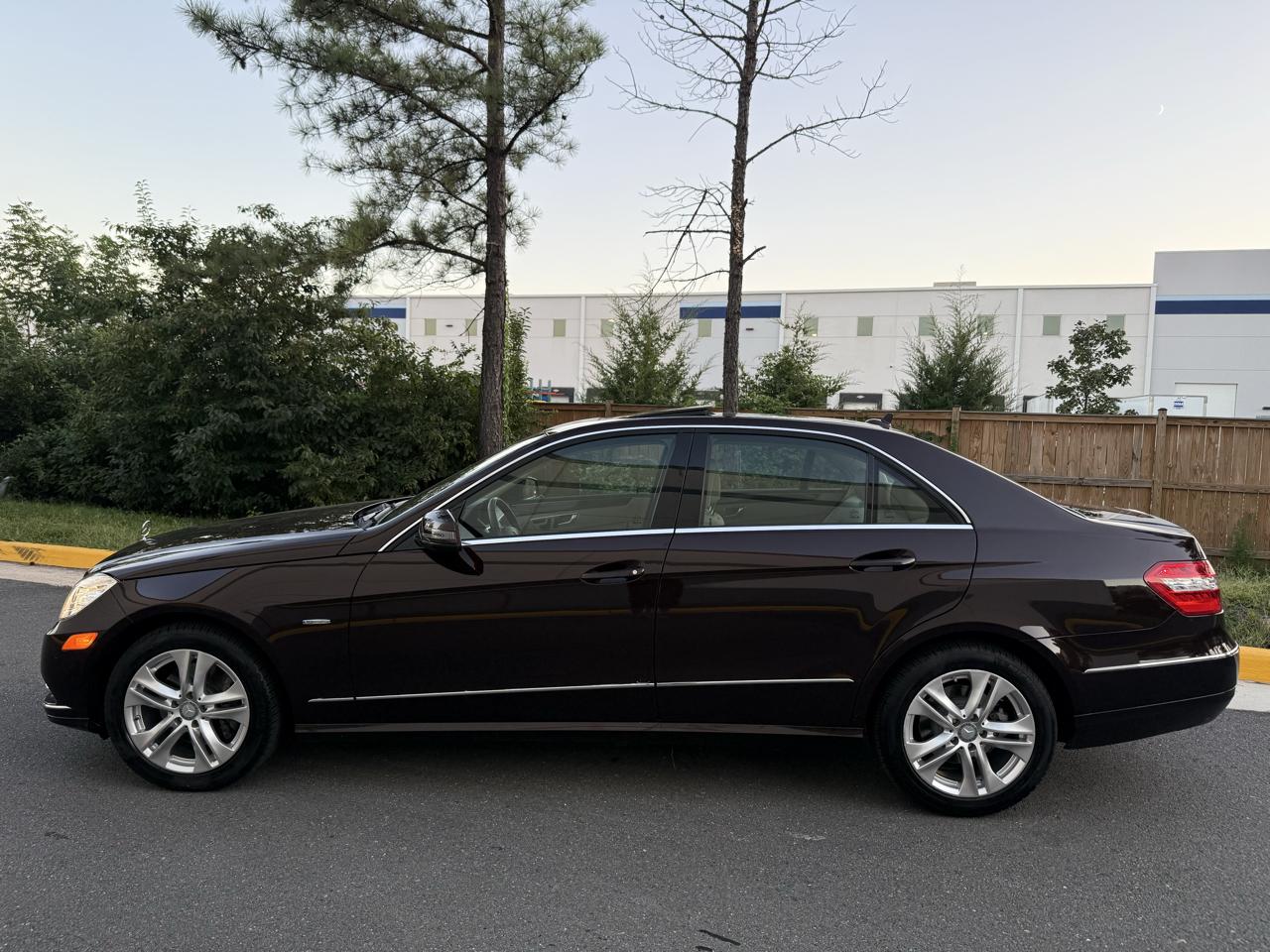Mercedes-Benz E-Class 4dr Sdn E 350 Sport 4MATIC 2012