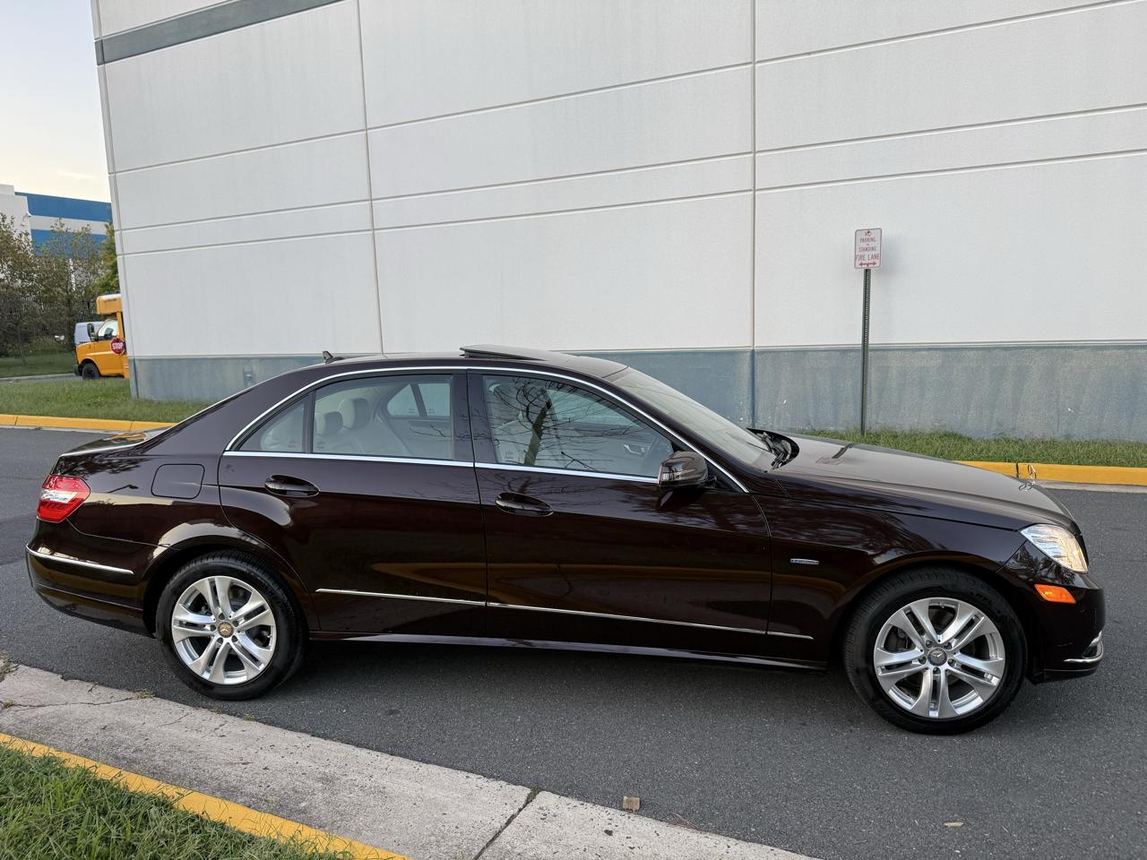 Mercedes-Benz E-Class 4dr Sdn E 350 Sport 4MATIC 2012