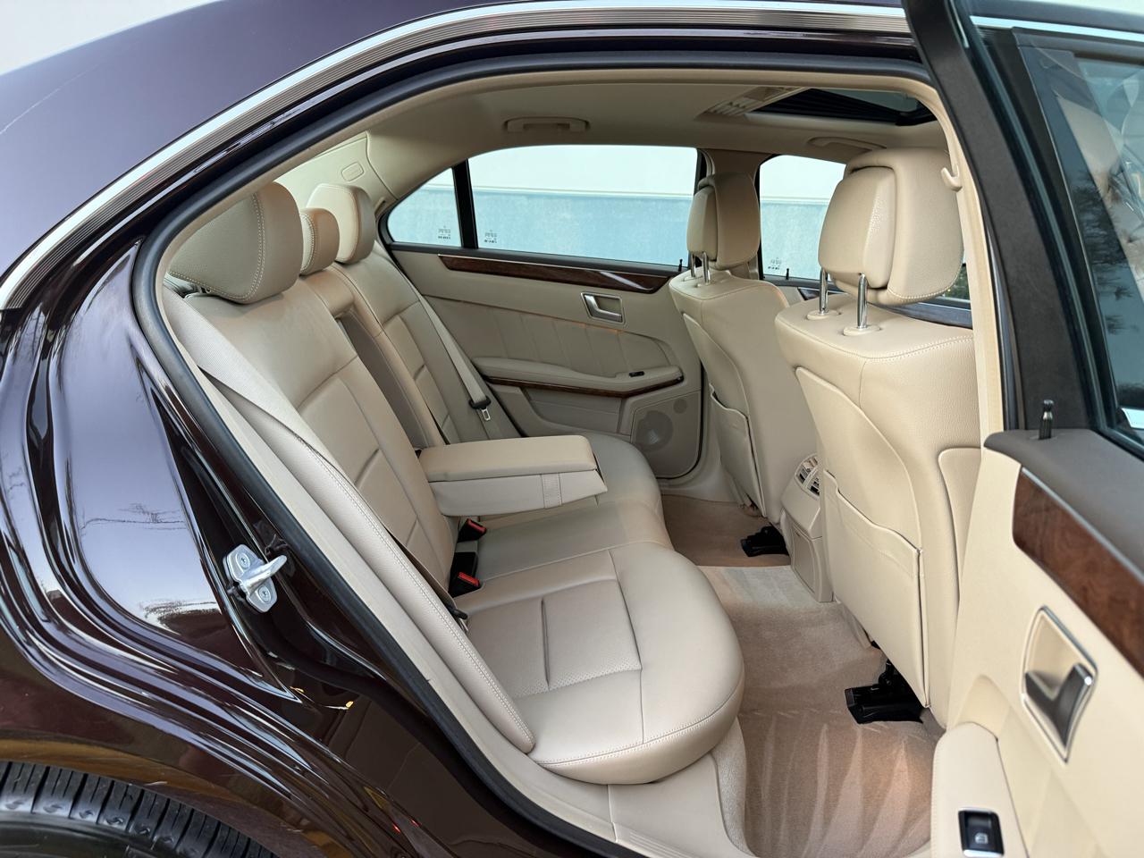 Mercedes-Benz E-Class 4dr Sdn E 350 Sport 4MATIC 2012