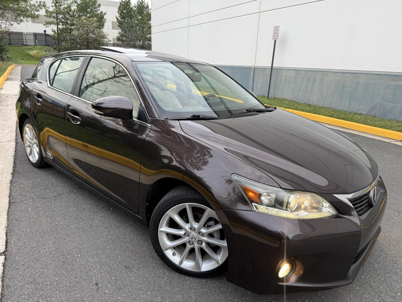 2011 Lexus CT 200h FWD 4dr Hybrid