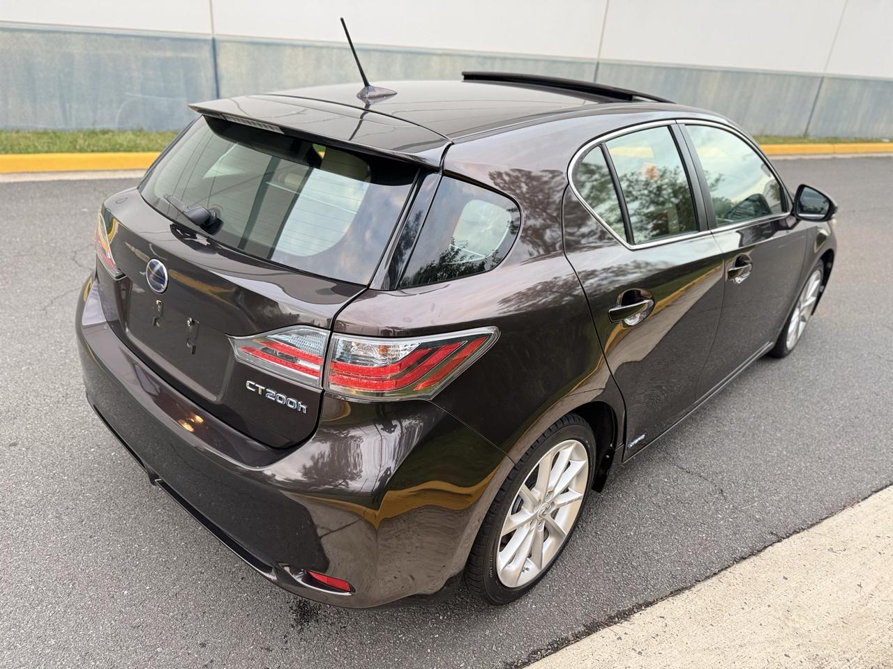 Lexus CT 200h FWD 4dr Hybrid 2011