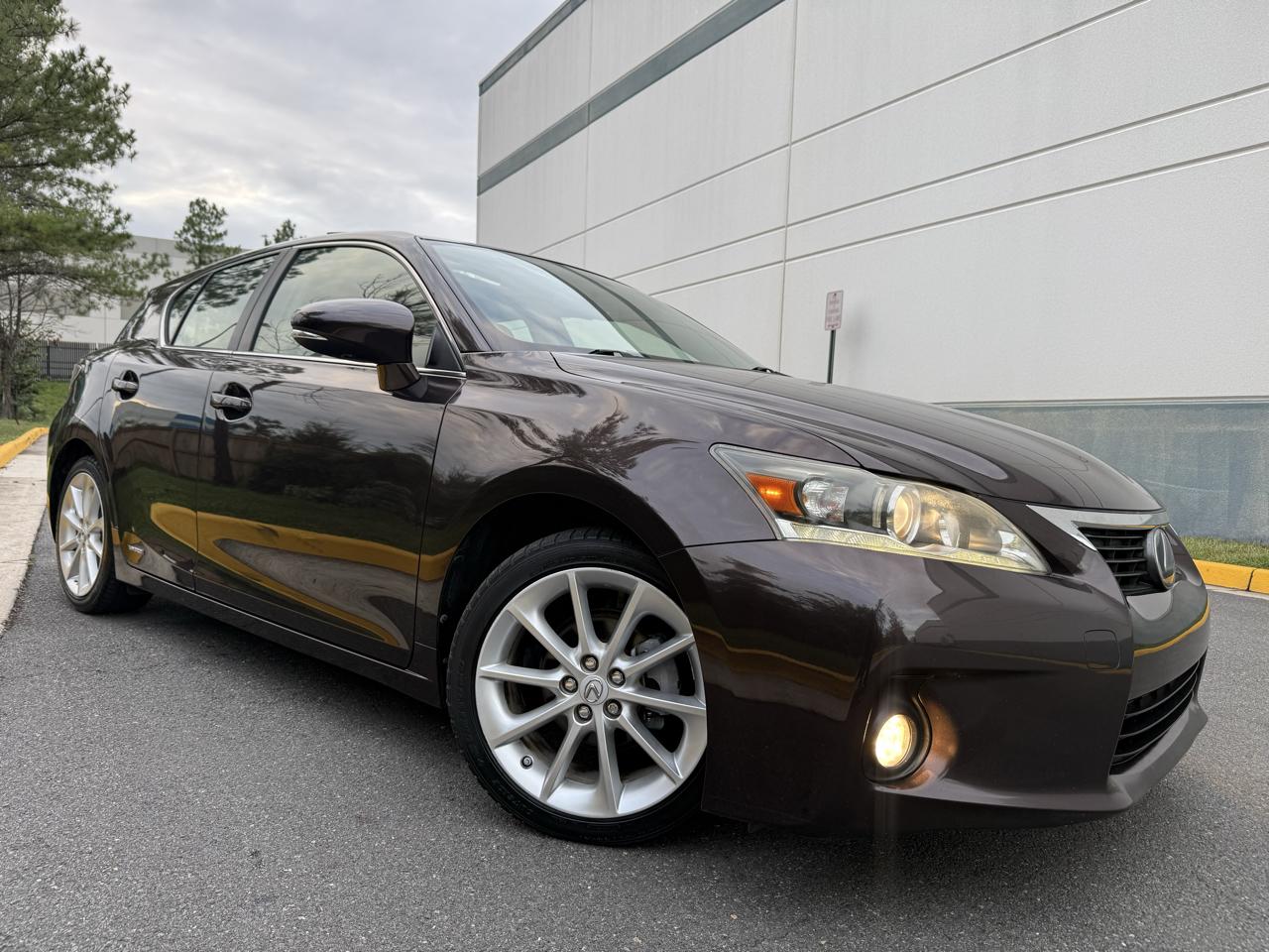 Lexus CT 200h FWD 4dr Hybrid 2011